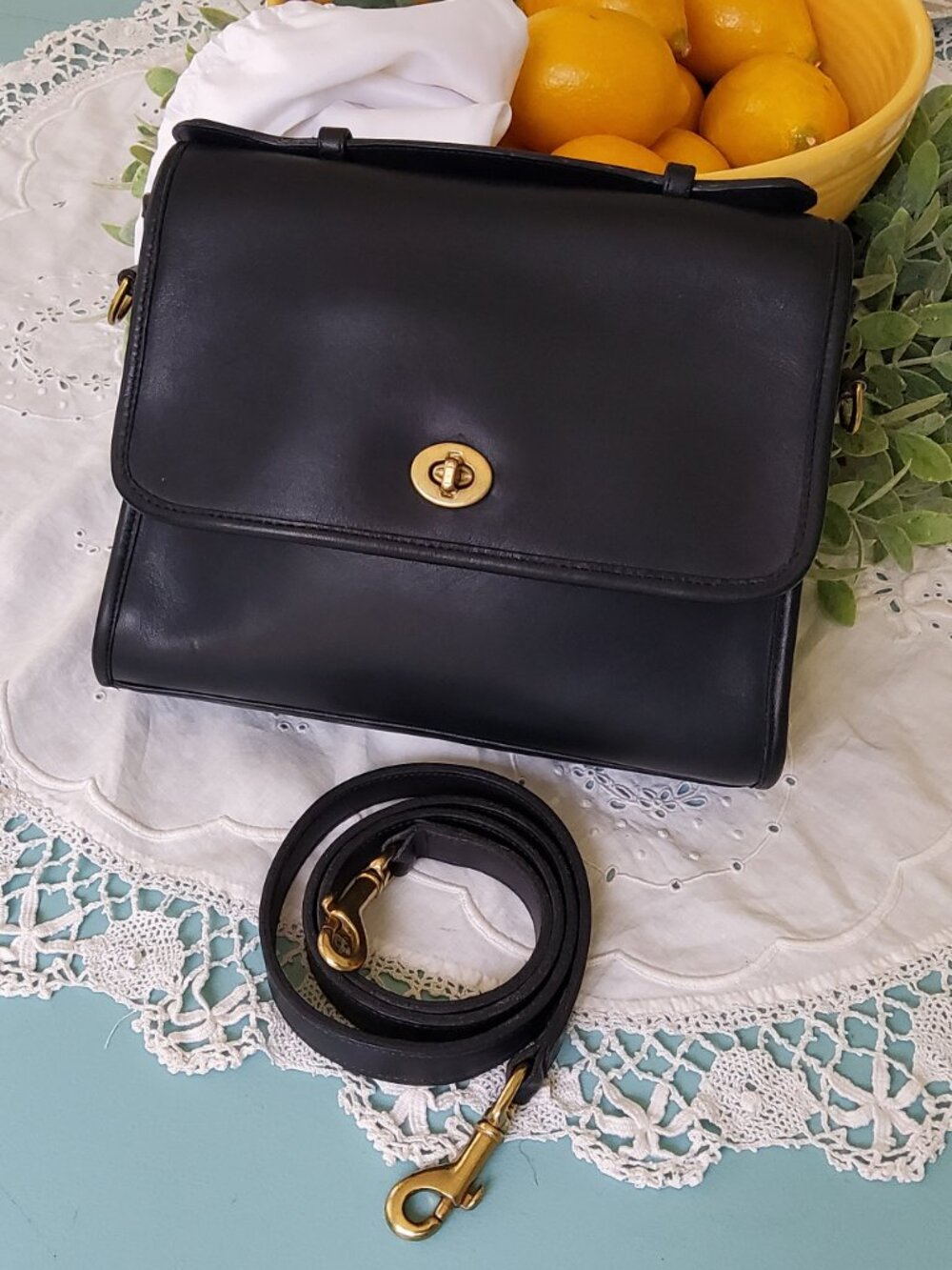 Vintage Coach Court Crossbody in Navy 9870